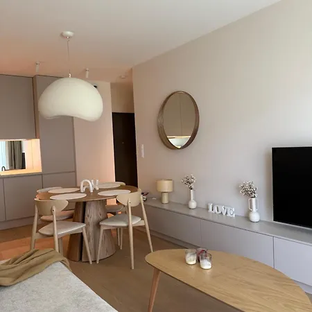 Jasna Elegancja Apartamento *